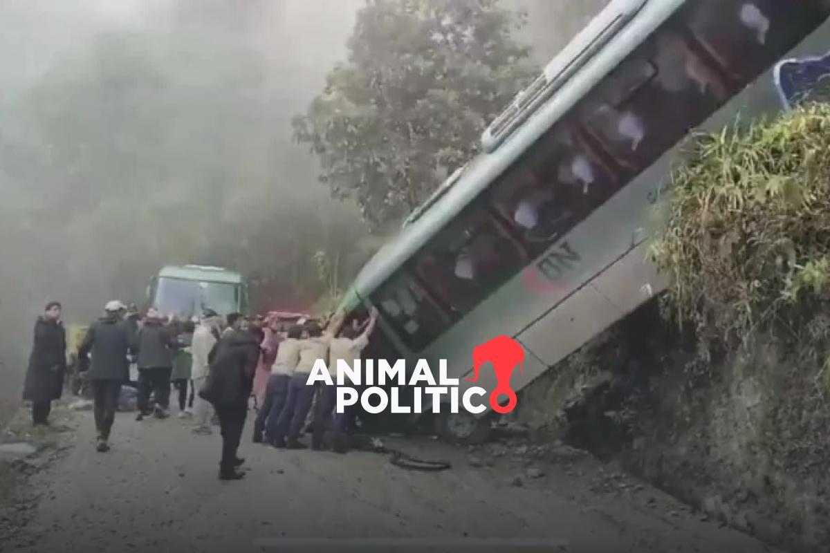 Autobús con turistas se vuelca en Machu Picchu, Perú; hay al menos cuatro mexicanos heridos