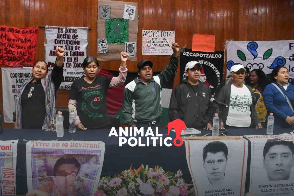 Padres de los 43 normalistas Ayotzinapa afirman que están lejos de “una respuesta clara”