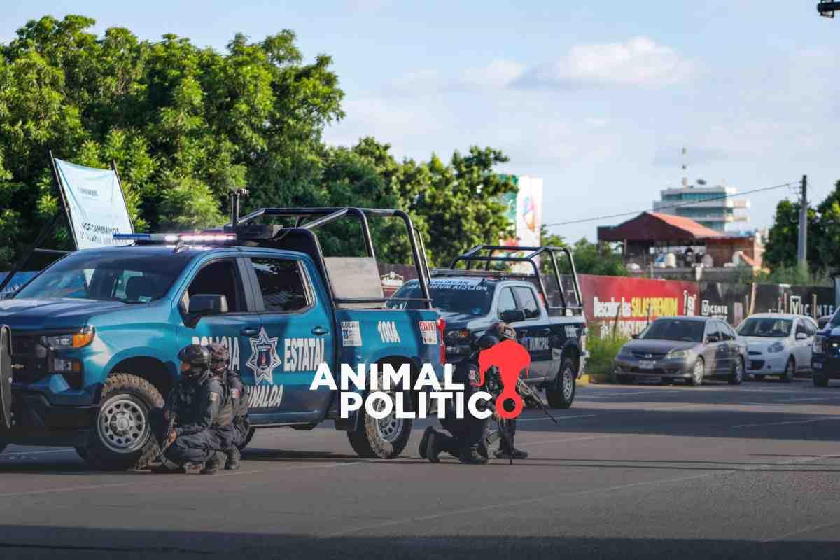 Ejército revisa armas de la policía municipal de Culiacán, Sinaloa, tras dos semanas de violencia