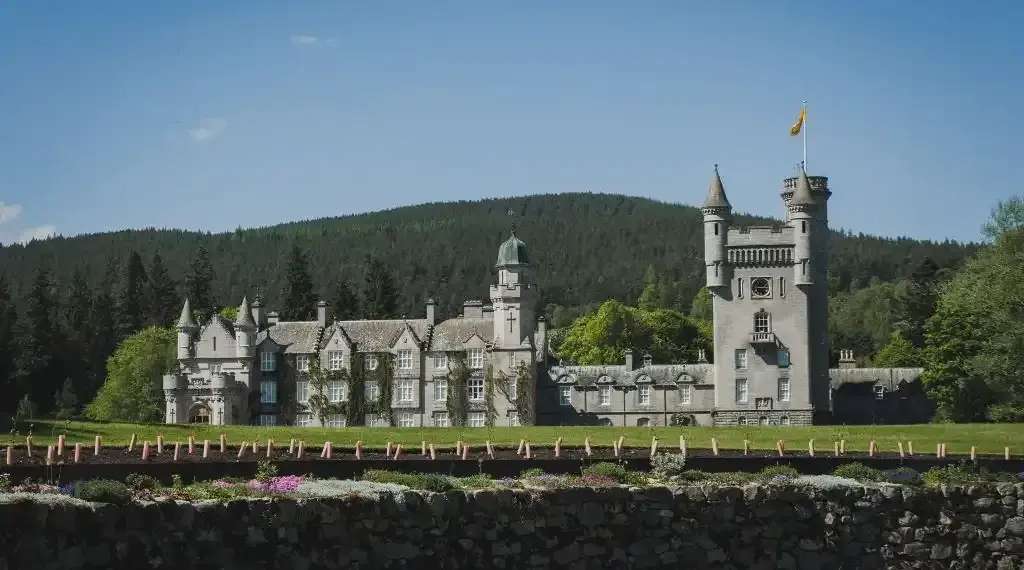 ¿Quieres casarte en el emblemático castillo de Balmoral del Reino Unido? Existe una posibilidad