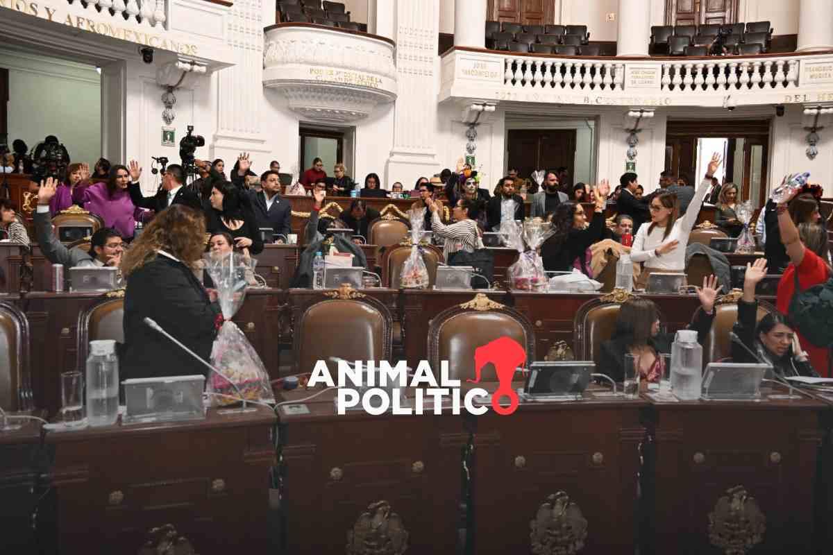 A menos de 16 horas de su aprobación, 17 congresos estatales avalan "supremacía constitucional"