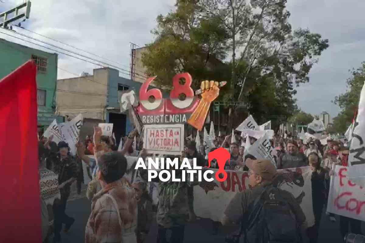 "2 de octubre no se olvida": marchan en CDMX por los 56 años de la matanza de Tlatelolco