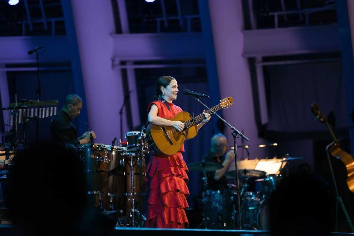 natalia-lafourcade-artista-latina-con-mas-grammys