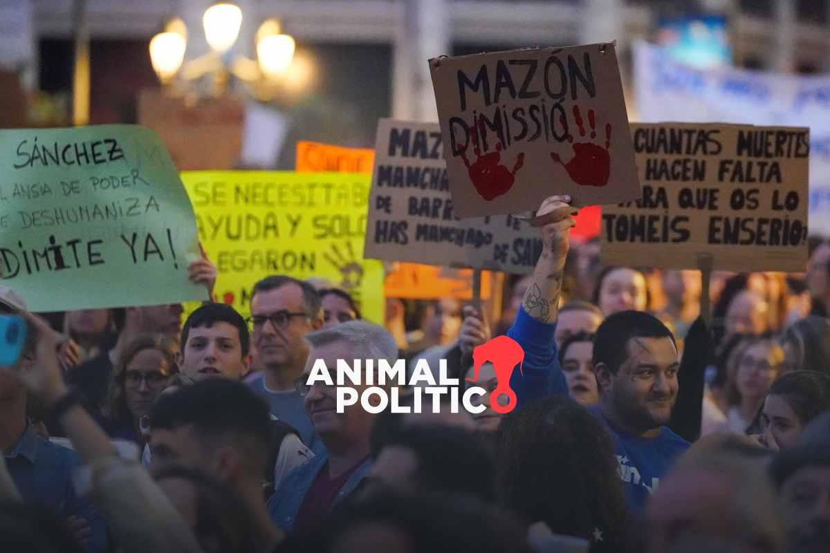 Protestan en Valencia, España, reclaman que autoridades no actuaron ante inundaciones que dejaron 200 muertos