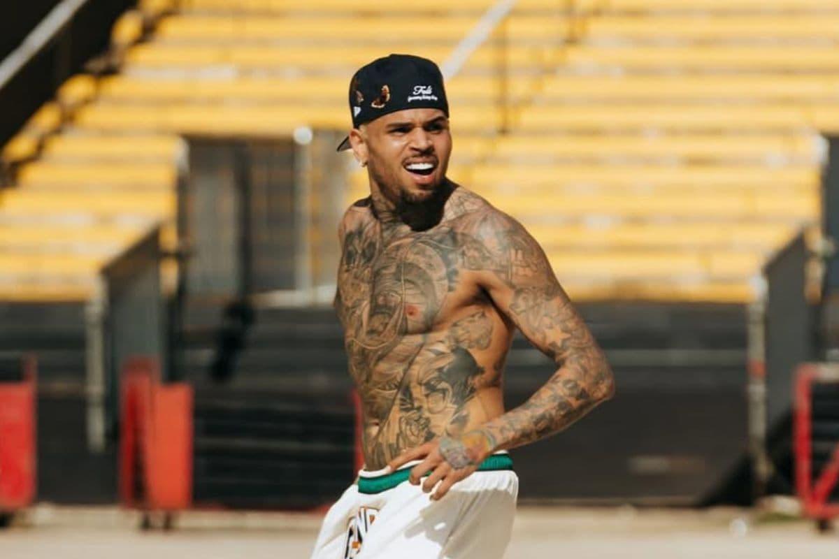Chris Brown demanda a Warner Bros. por documental 'difamatorio'