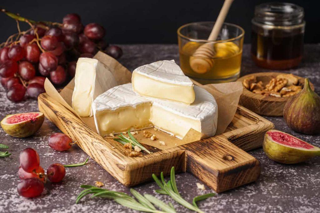 Así se prepara la receta más deliciosa con queso brie, sin horno y lista en menos de 15 minutos