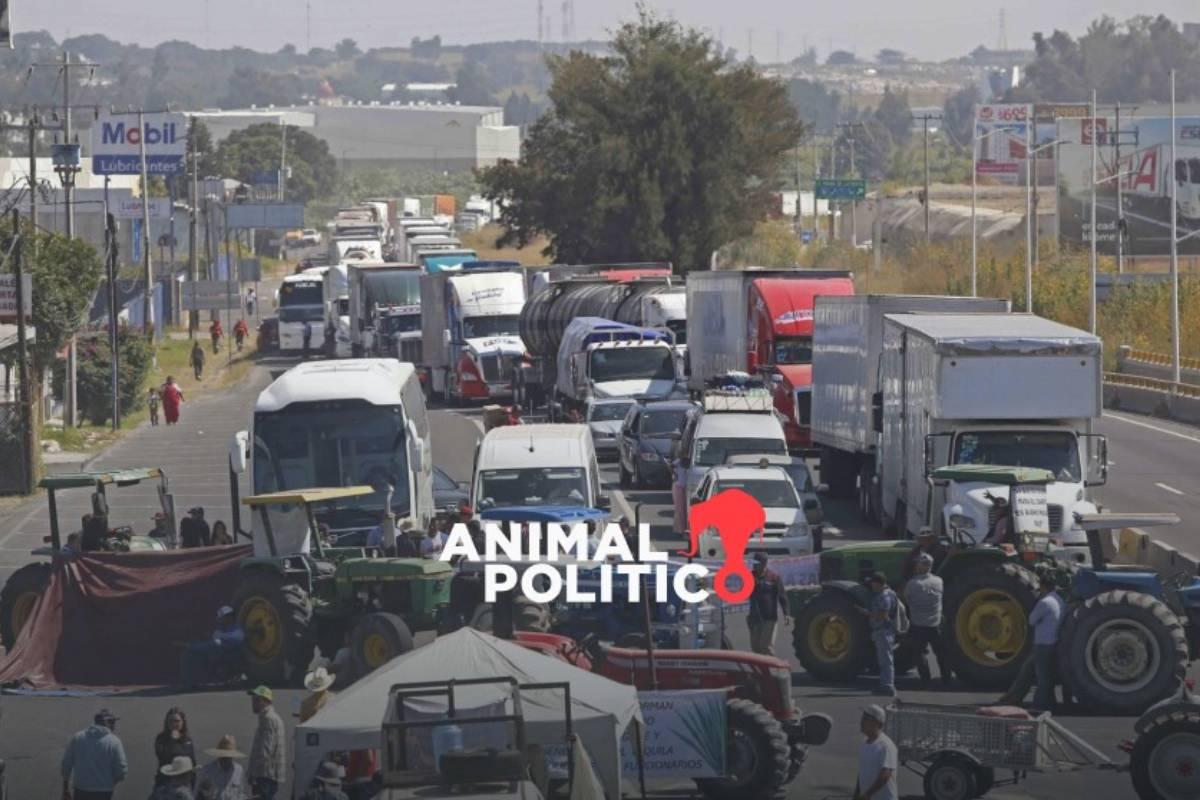 Acuerdan con agricultores de maíz entrega de apoyos y ordenamiento del mercado; retiran bloqueos