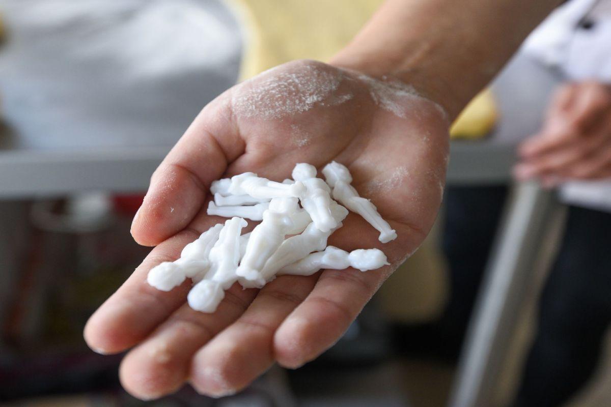 ¡No los tires! Te decimos dónde donar o reciclar tus muñecos de la rosca de Reyes