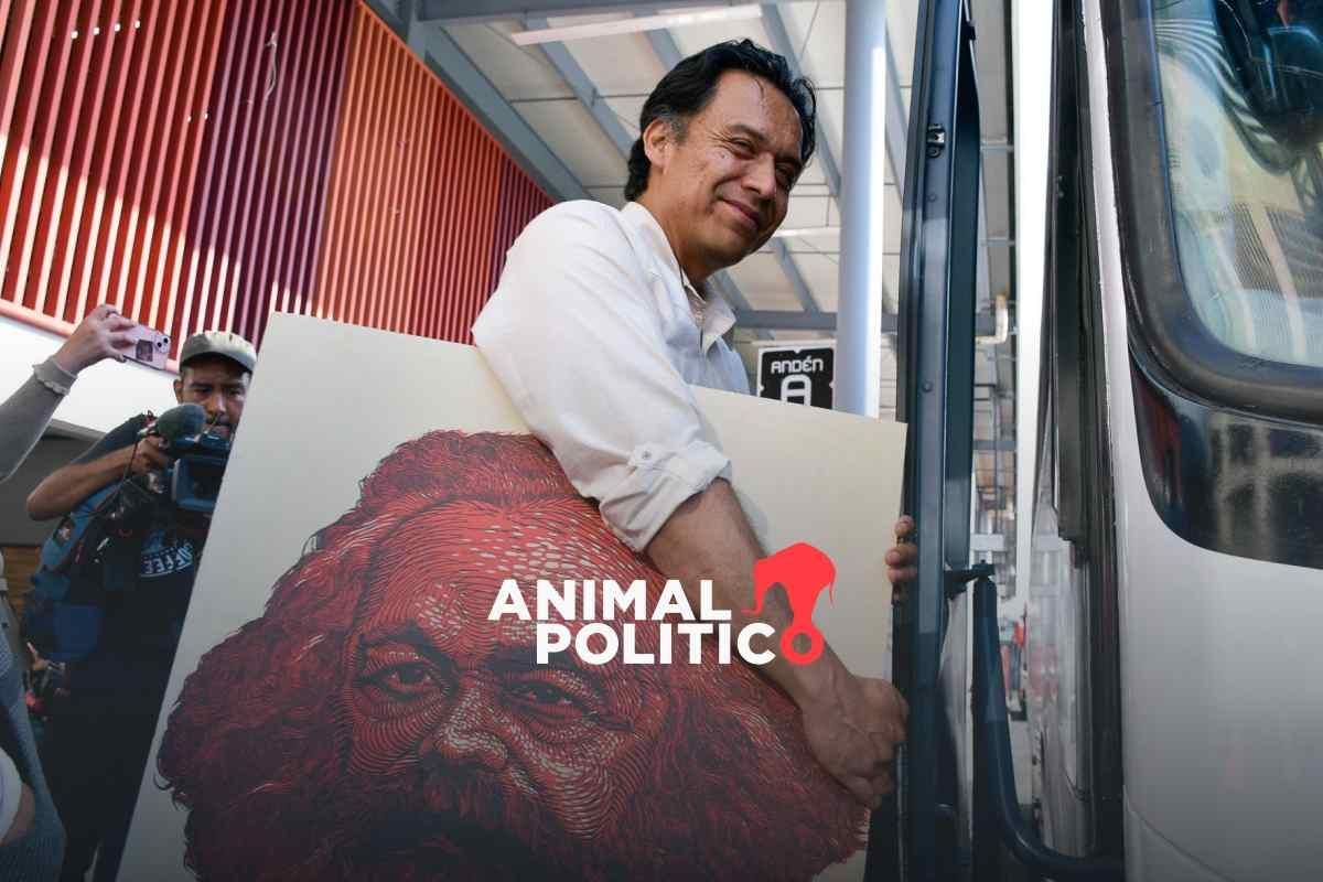 Marx Arriaga recibe oficio de destitución de la SEP y abandona las oficinas tras cuatro días atrincherado