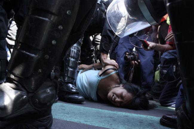 Detención de una joven tras marcha del #1DMX