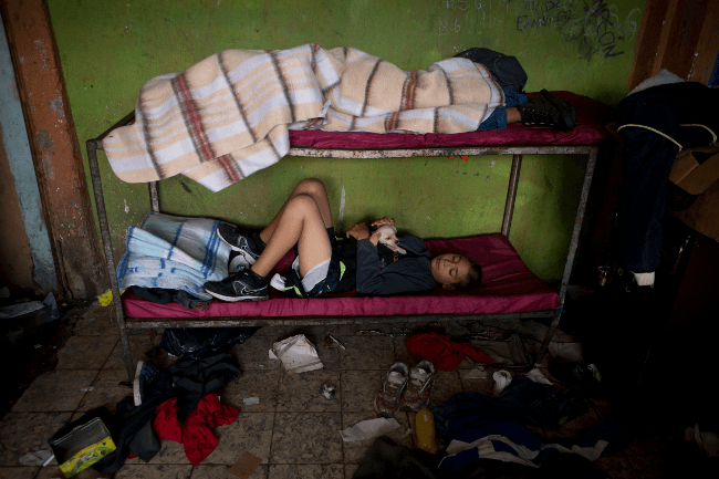 México no tiene datos actualizados de cuántos niños hay en albergues