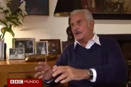 “Peña Nieto, un hombre de muy escasos recursos intelectuales y políticos”: Carlos Fuentes