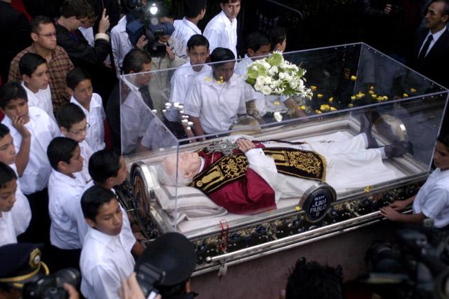 Despliegan operativo por traslado de reliquias de Juan Pablo II