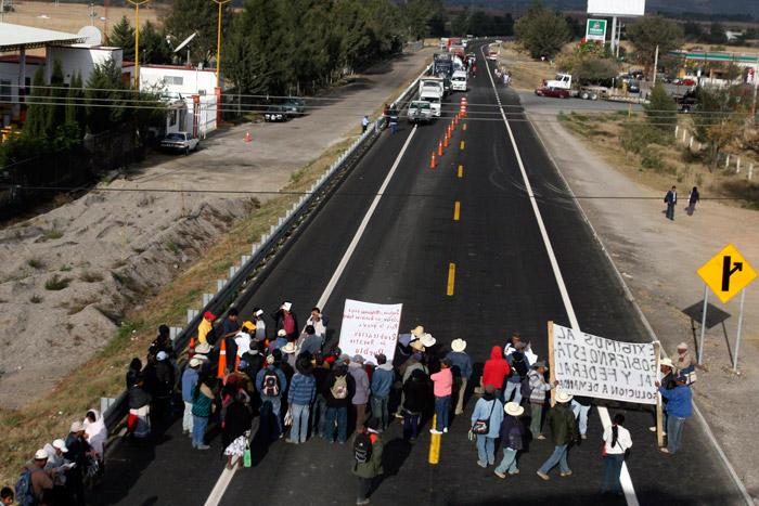 Liberan carretera federal México-Acapulco tras más de un día de bloqueo