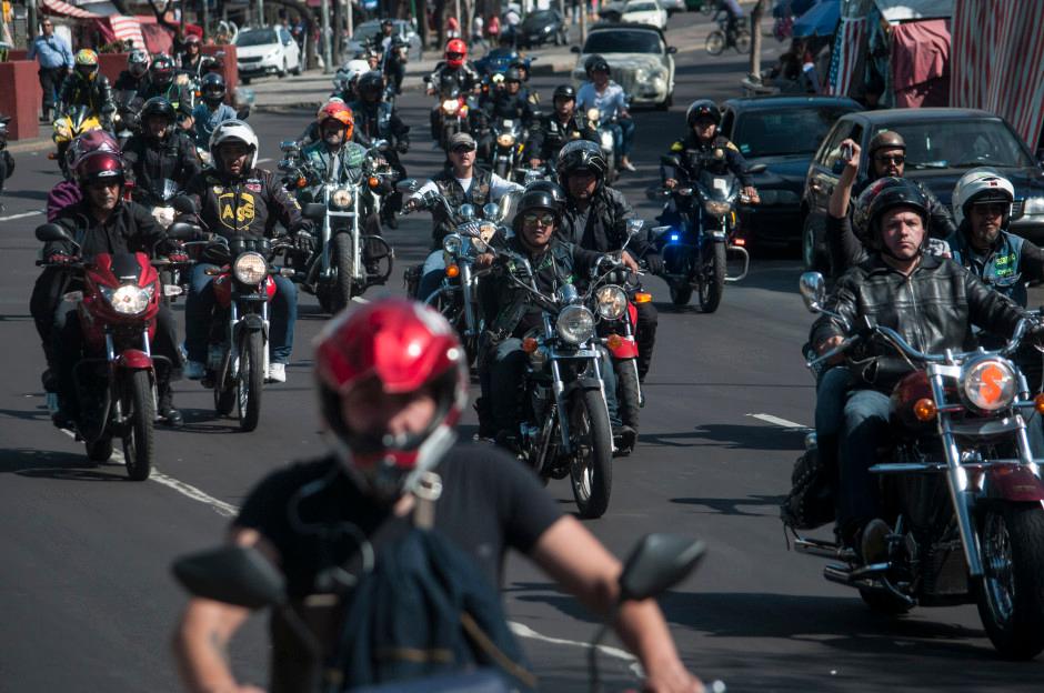 ¿Peligrosas y contaminantes? Crece el uso de motocicletas en la CDMX