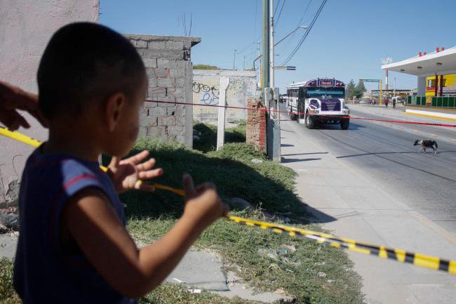 Ordenan prisión preventiva para dos menores que asesinaron a niño en Chihuahua