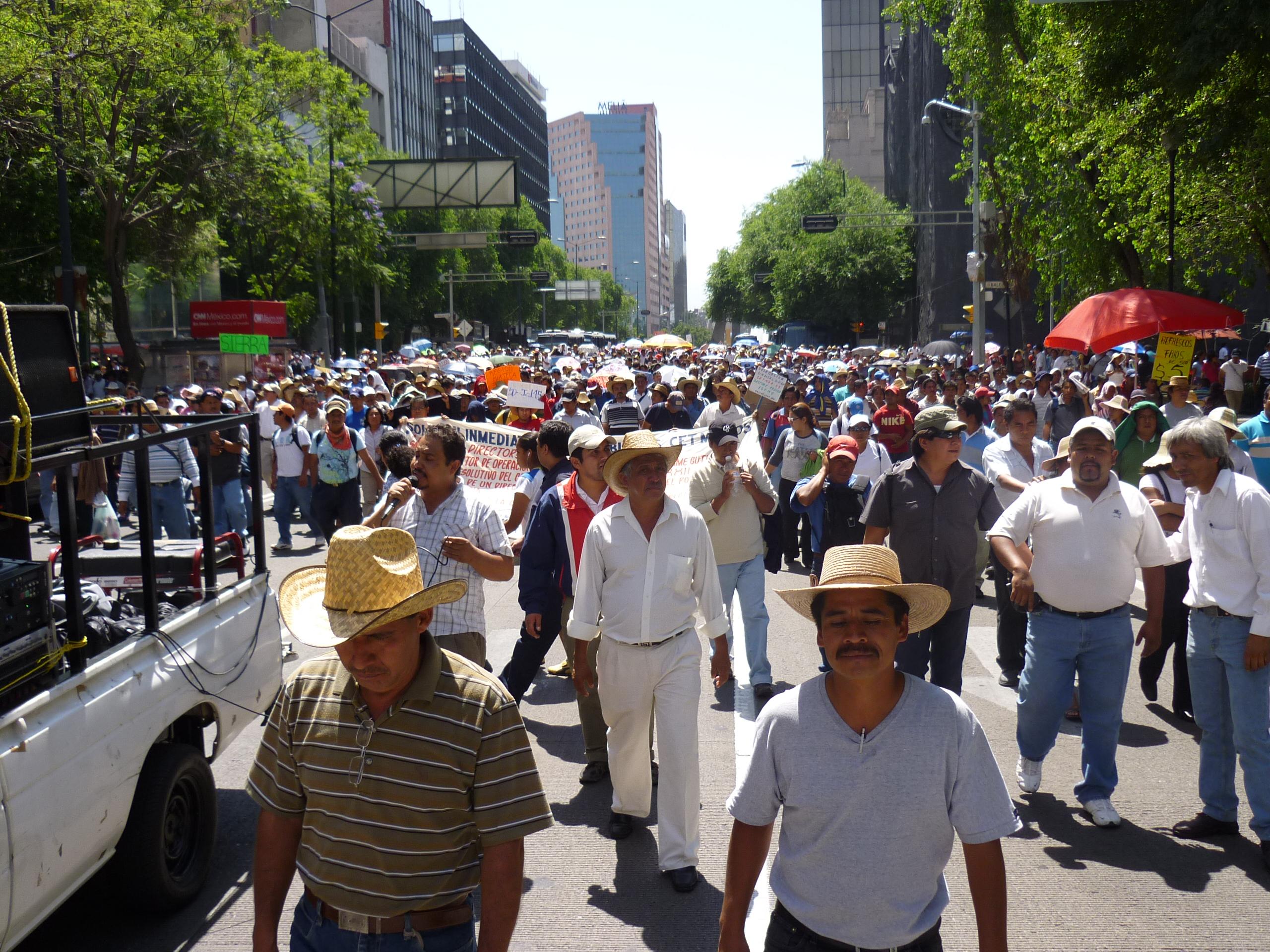 CNTE rechaza reforma educativa de Peña