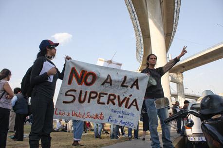 Vecina que protestó por Supervía, encarcelada