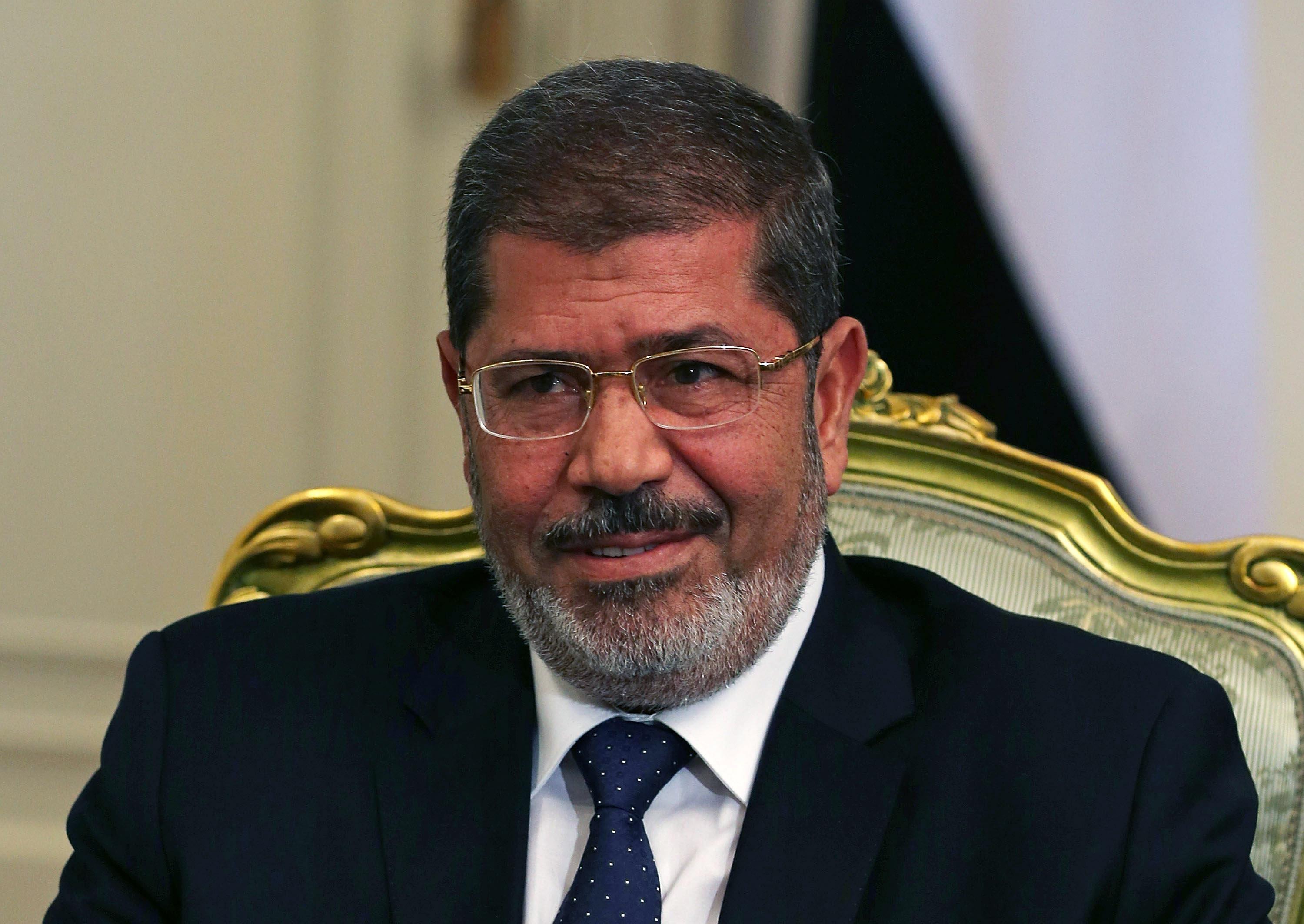 Ex presidente Morsi de Egipto es condenado a muerte