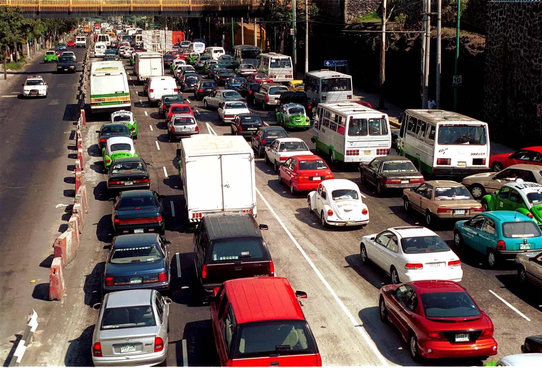 Robo de autos: Los puntos más peligrosos del DF