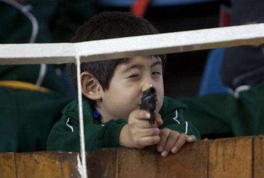 Proponen 20 años de cárcel para criminales que recluten niños