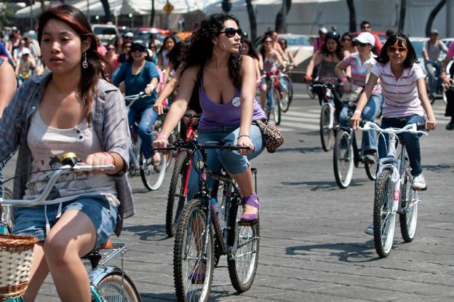 Bici mata moto (y auto) en DF