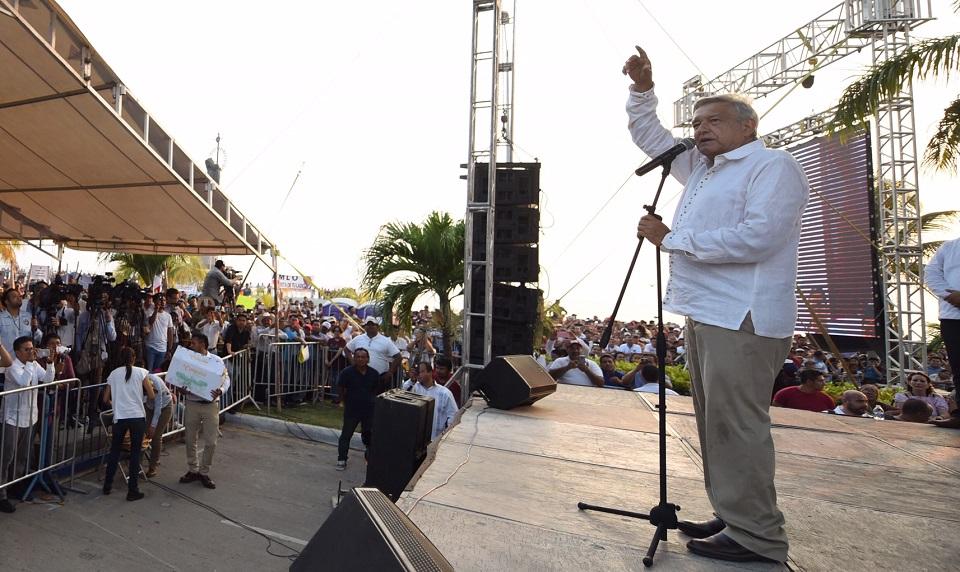 A los que me robaron la presidencia y me ofendieron, los perdono, dice AMLO en Campeche