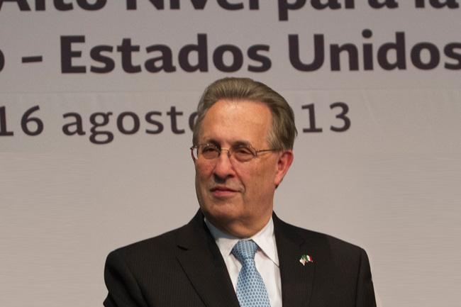 Embajador de EU deberá explicar espionaje a Peña Nieto