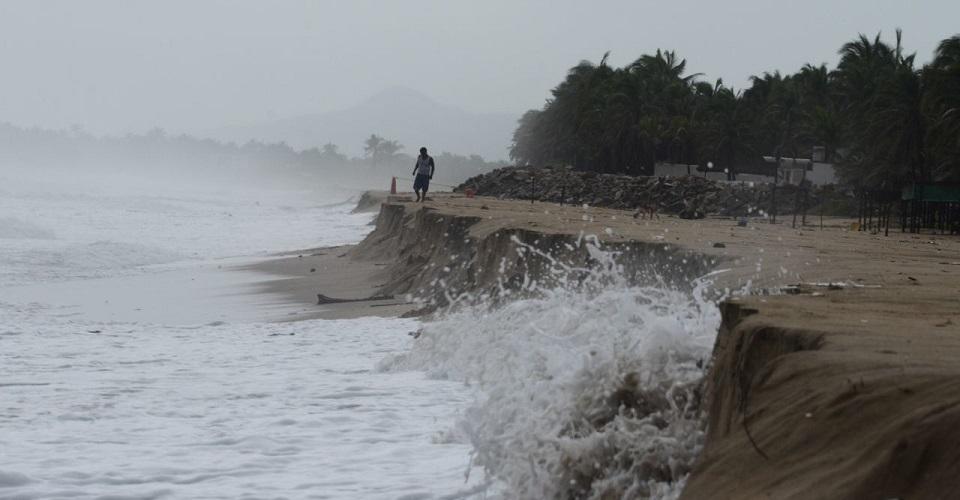 Inicia temporada de huracanes: prevén hasta 37 ciclones en el Pacífico y Atlántico