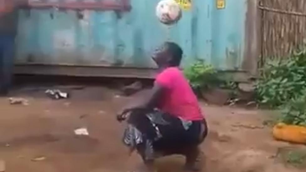 El impresionante dominio con el balón de Hadhara Charles Mjeje, la mujer de Tanzania que maravilló a Donald Trump