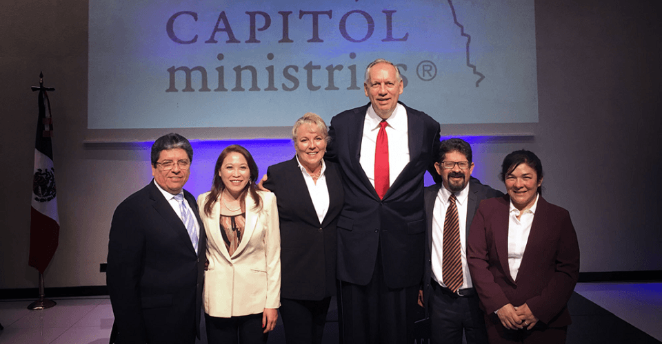 EU financia a grupos religiosos con intereses políticos en seis países latinos, incluido México