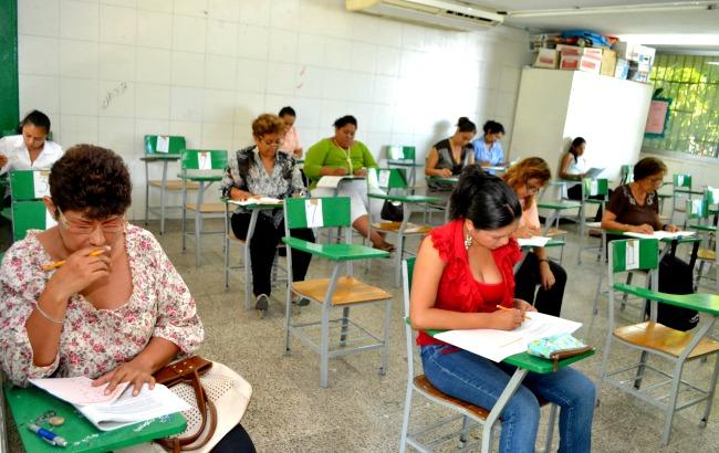 Organizaciones llaman a firmar para exgir a Peña “salvar la reforma educativa”