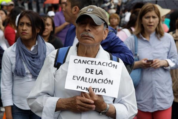 La evaluación docente no provoca que los maestros pierdan sus empleos: la Corte