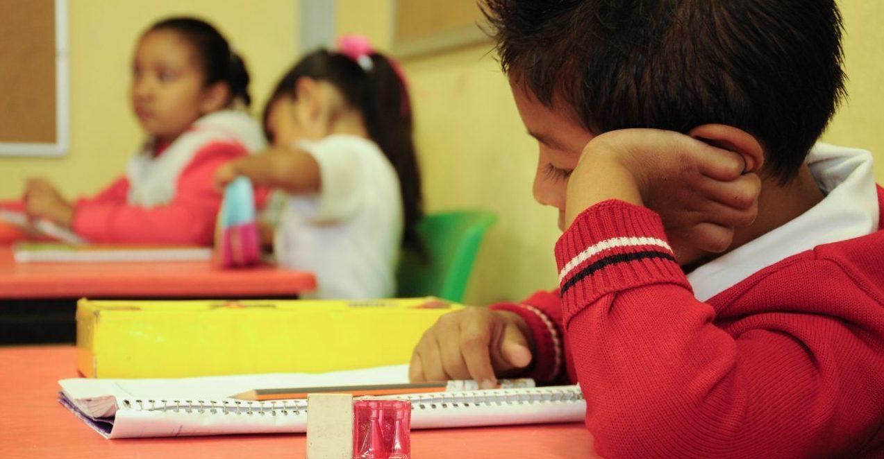 Alumnos vuelven a clases virtuales tras el descanso de Semana Santa