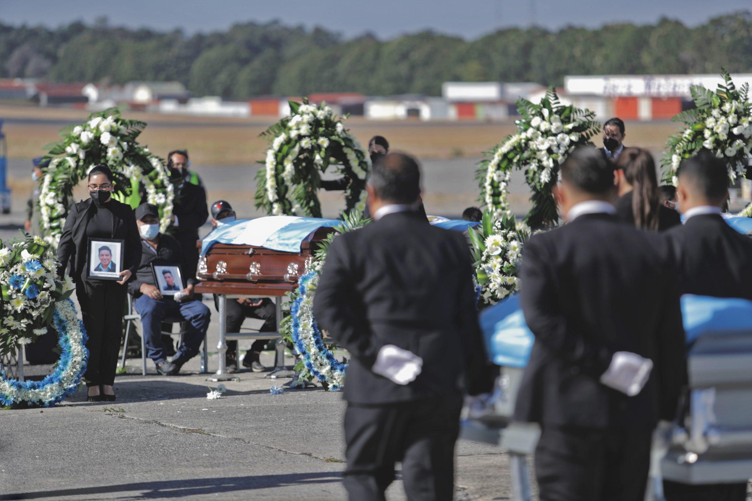 ‘Ya no va a volver’: dolor de las familias de los migrantes asesinados en Tamaulipas al recibir los cuerpos