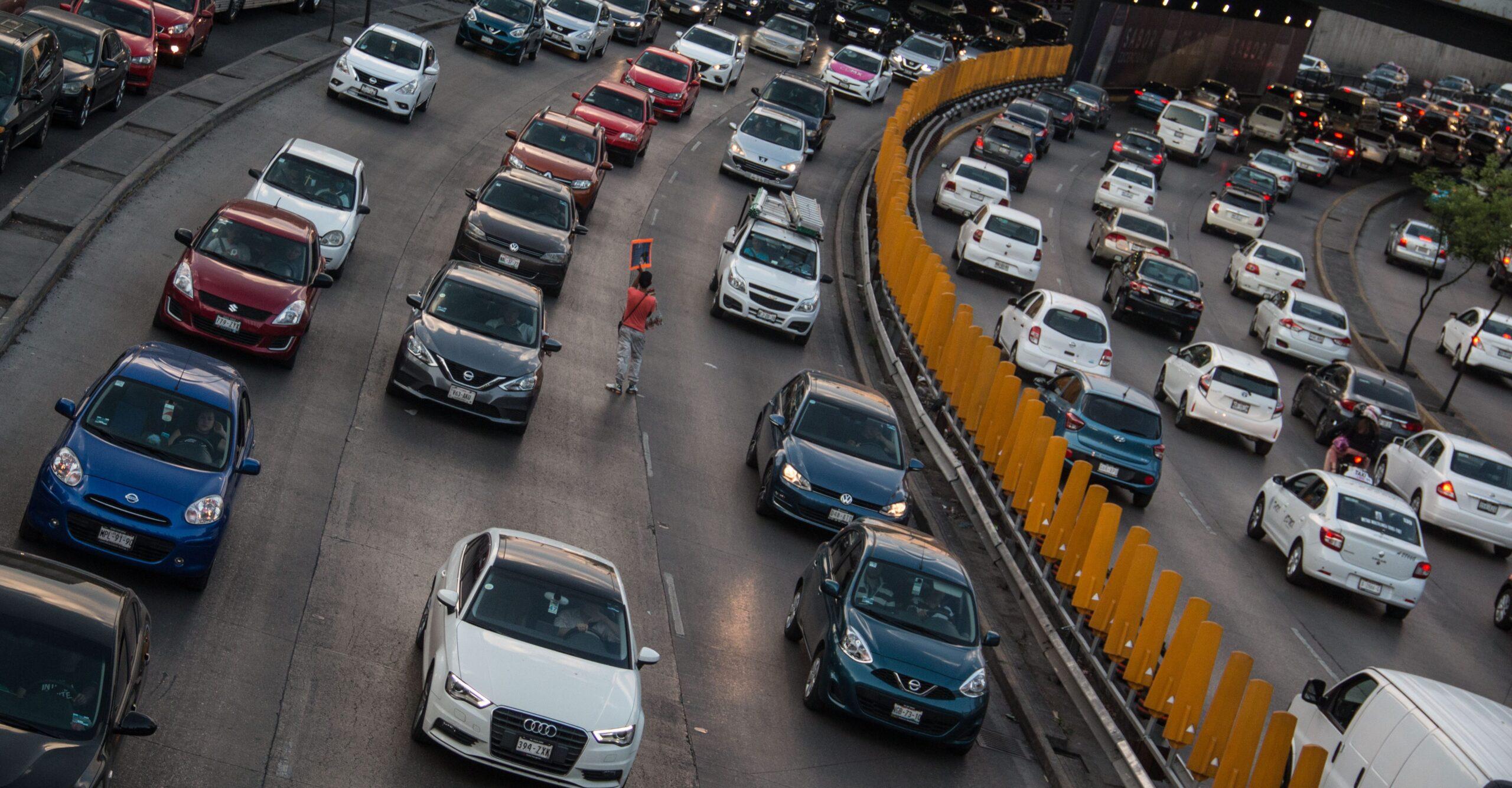 SHCP analiza volver a cobrar la tenencia en todo el país para recaudar más