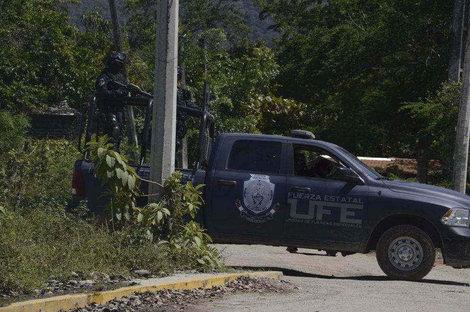 Autodefensas y grupo criminal intercambian secuestrados en Guerrero