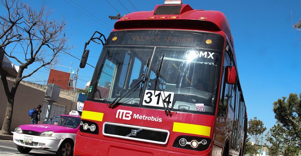 Asaltan a pasajeros en una unidad de la Línea 6 del Metrobús