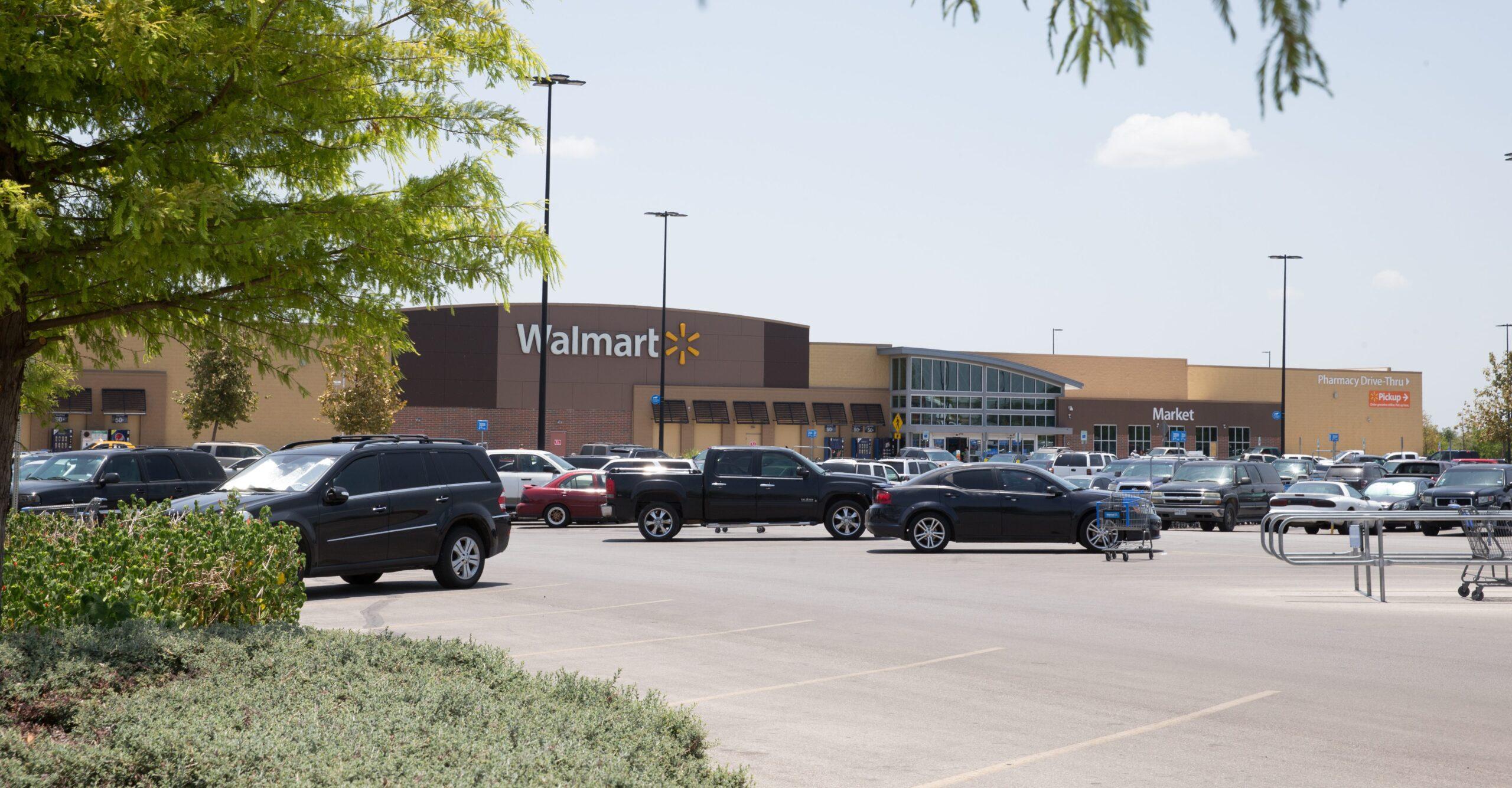 4 mexicanos entre los 10 migrantes muertos hallados en un tráiler en San Antonio, Texas: SRE