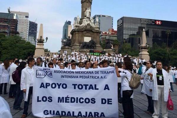 IMSS da apoyo jurídico a 16 pediatras enjuiciados en Jalisco