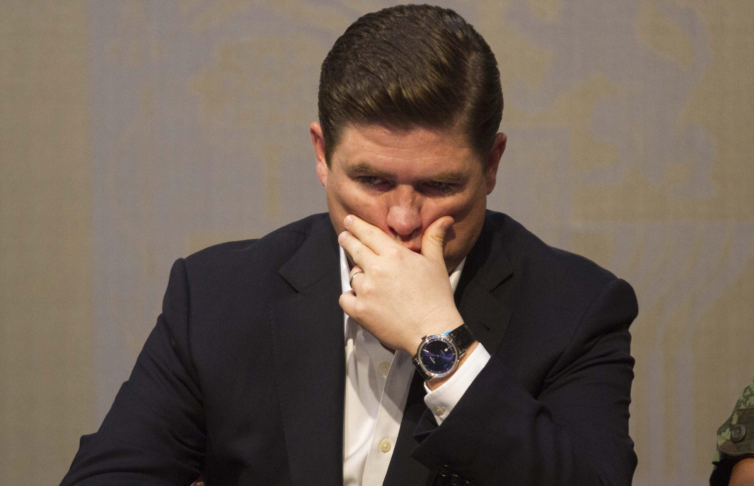 Embargan bienes del exgobernador Rodrigo Medina; dice que hay persecución política en su contra