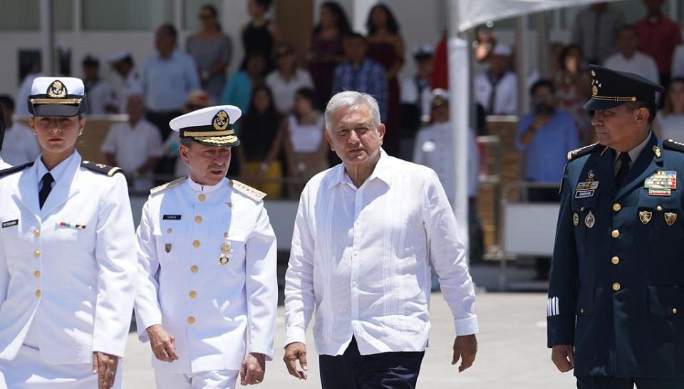 Nos dejaron un cochinero de inseguridad, dice AMLO ante récord de violencia y la masacre de Minatitlán