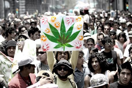 Calderón no se abrirá a debate de legalización de drogas: especialista