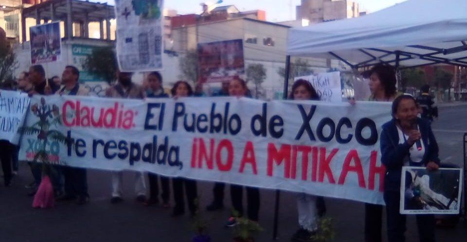 Vecinos del pueblo de Xoco exigen cancelar obras de Mítikah; cierran tres carriles de Universidad