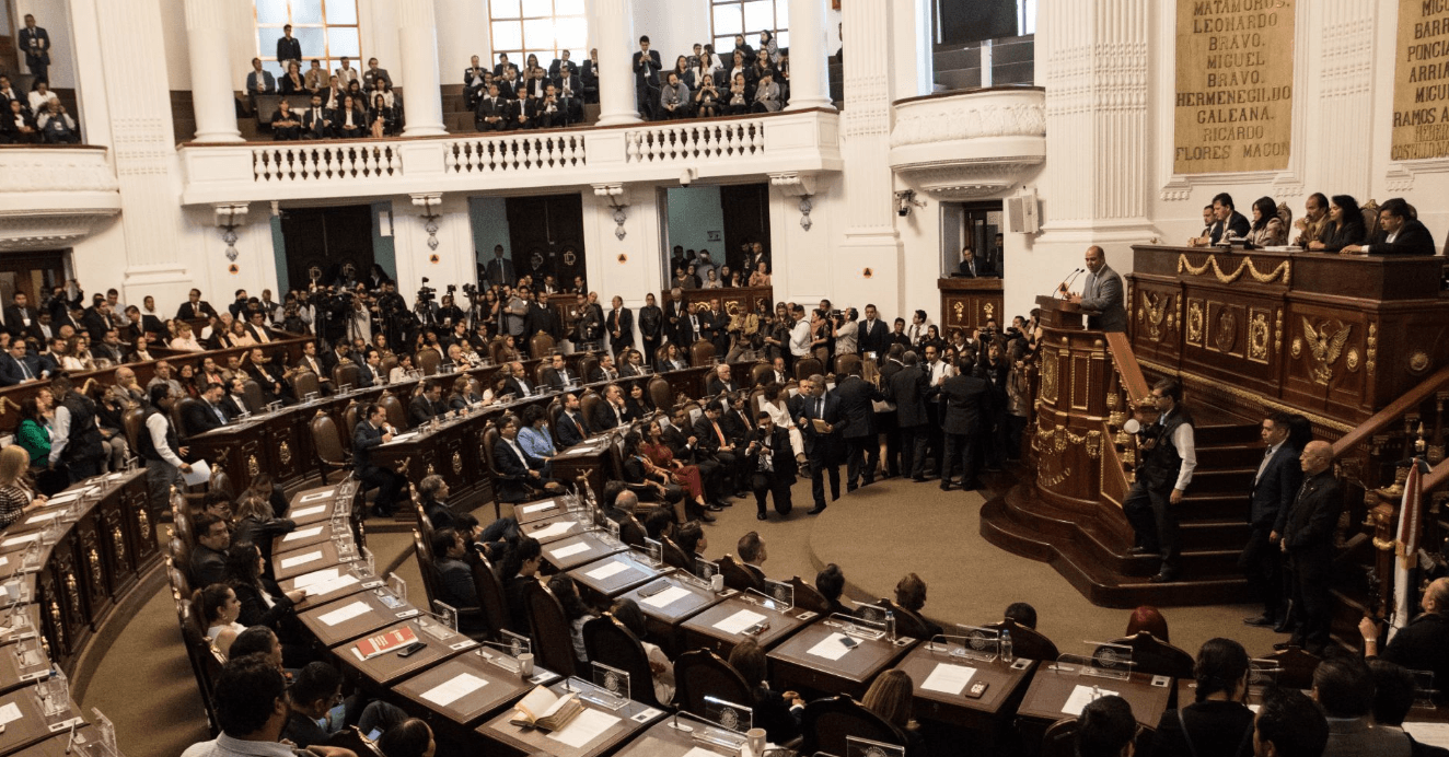 Congreso de la CDMX destituye definitivamente a magistrada que se amparó para volver al cargo