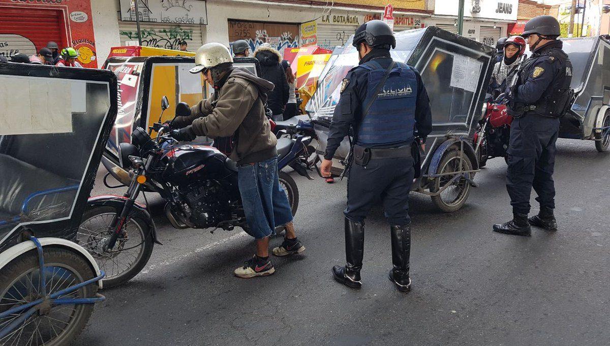 Aplican operativo contra mototaxis en Tláhuac; 87 unidades fueron llevadas al corralón