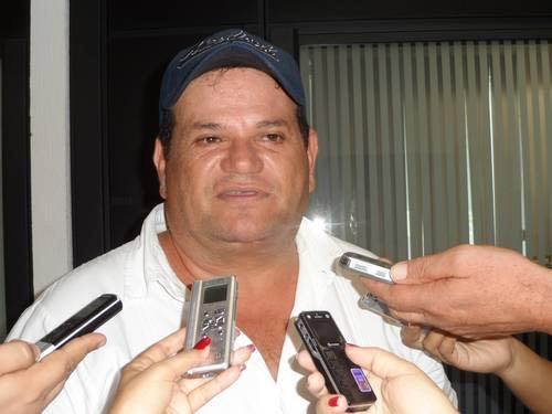 Asesinan en Mazatlán a líder comunero cuando trasmitía su programa de radio