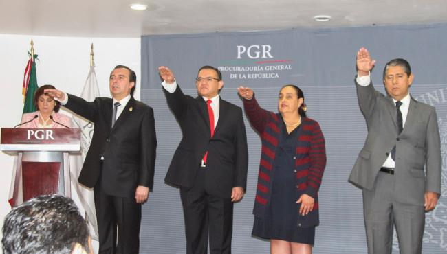 Este es el equipo de trabajo que nombró Arely Gómez en la PGR