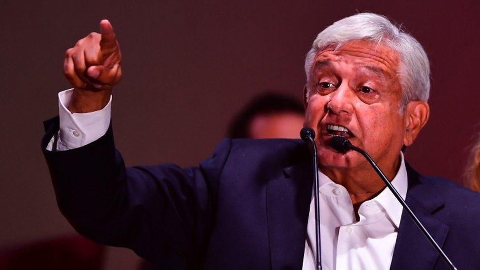 Qué hizo bien (y qué mal) López Obrador cuando gobernó la Ciudad de México