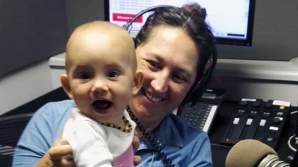 “Casi aborté a mi bebé por culpa de una prueba médica que resultó ser poco fiable”